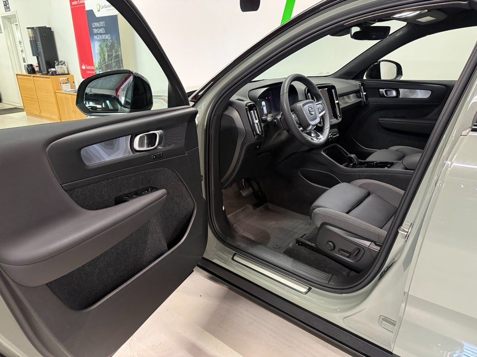 Volvo XC40 P6 ReCharge Plus 5d