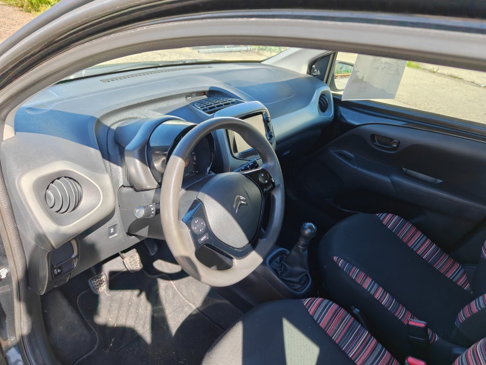 Citroën C1 1,2 PureTech Attraction 5d