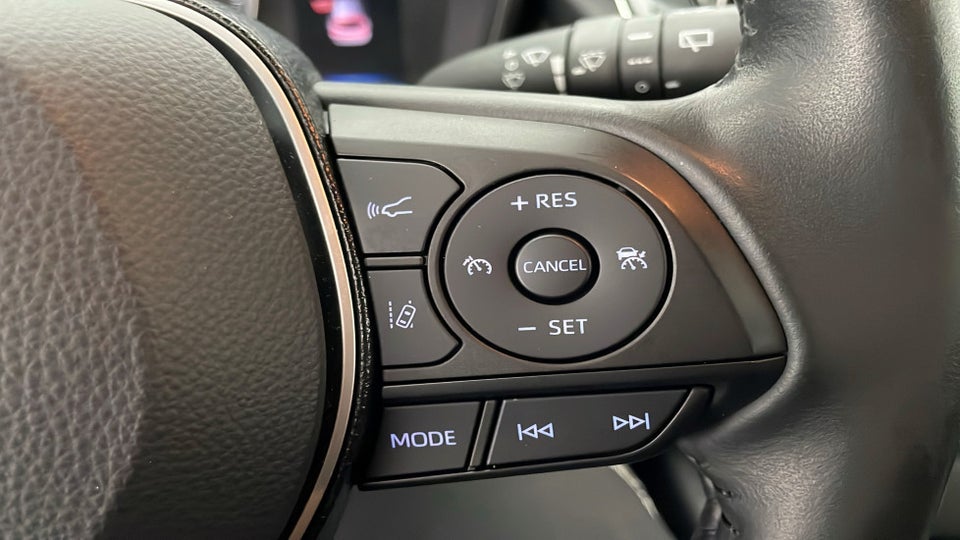 Toyota Corolla 1,8 Hybrid H1 MDS 5d