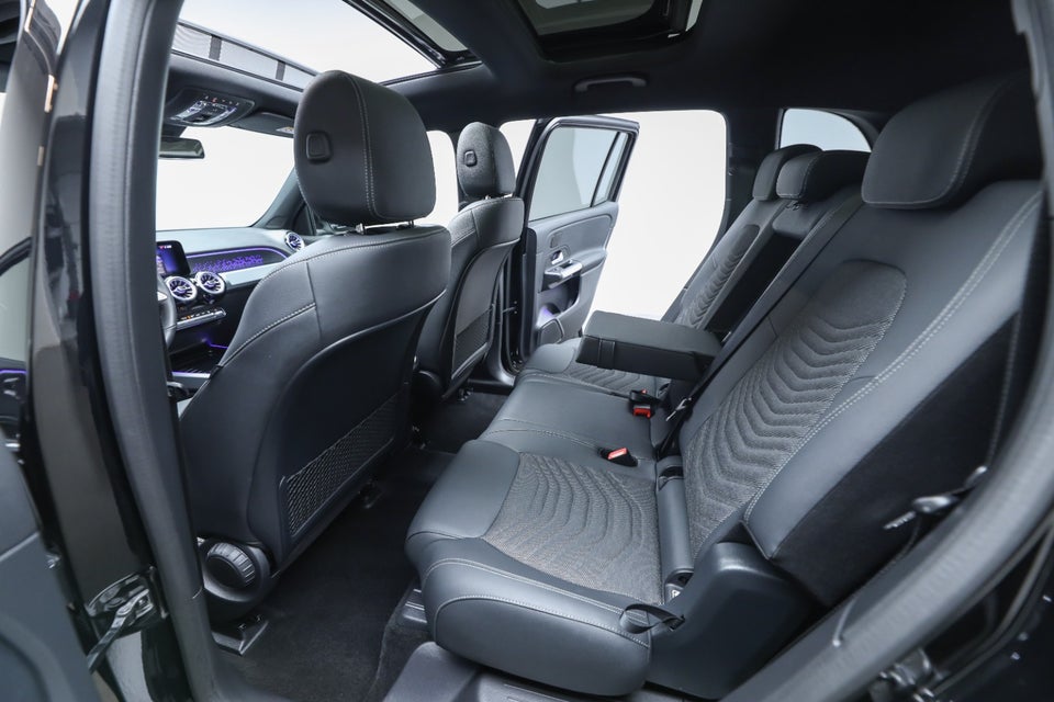 Mercedes EQB350 Progressive Advance Plus 4Matic 5d