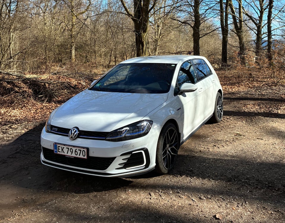 VW Golf VII 1,4 GTE DSG 5d
