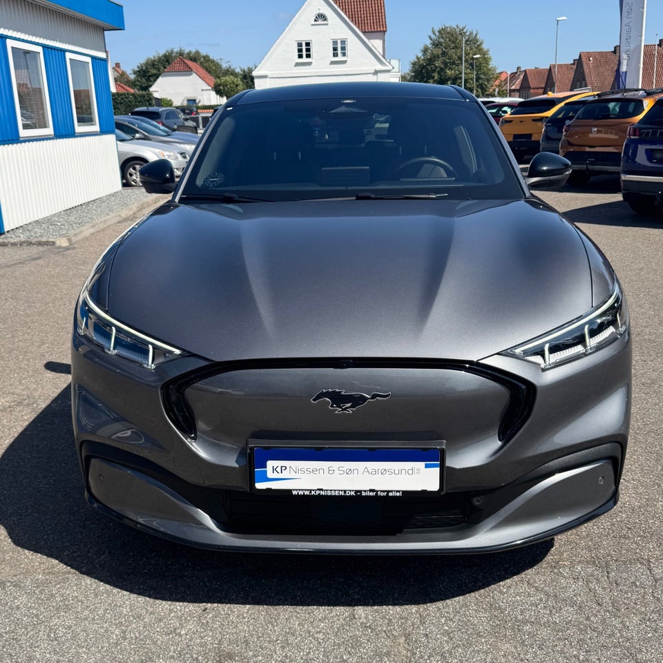 Ford Mustang Mach-E 88 First Edition Extended Range AWD 5d