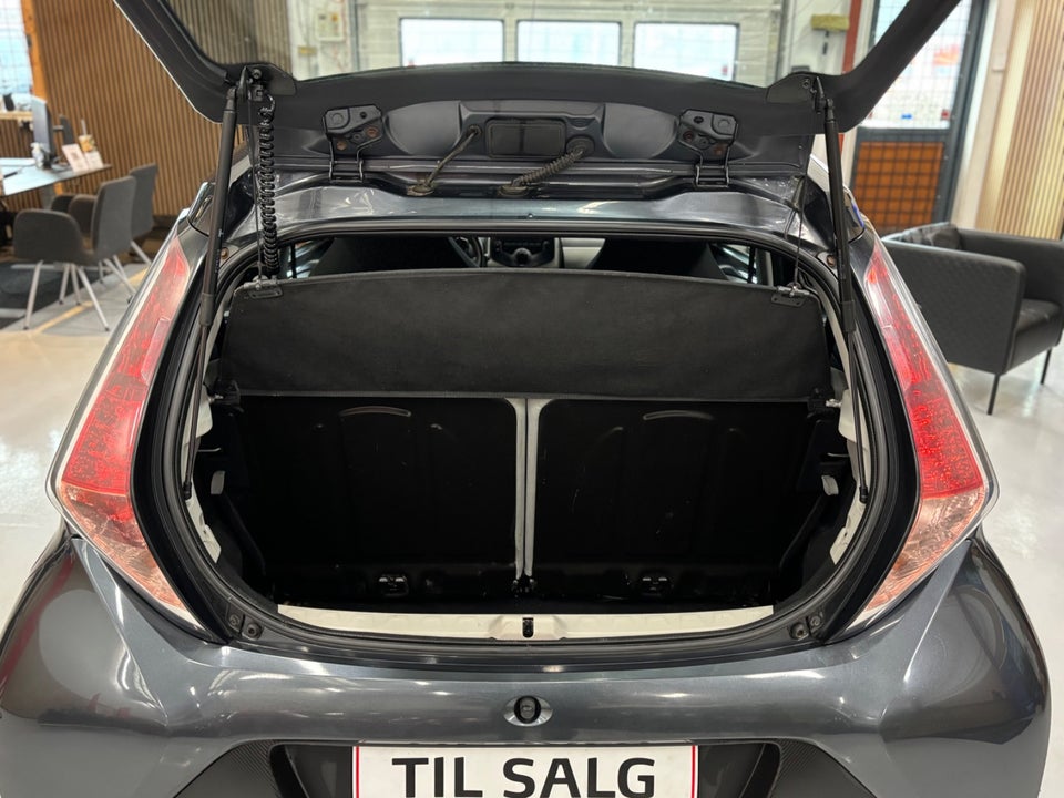 Toyota Aygo 1,0 VVT-i x-play 5d