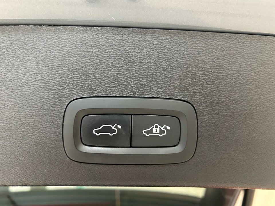 Volvo XC40 P6 ReCharge Plus 5d