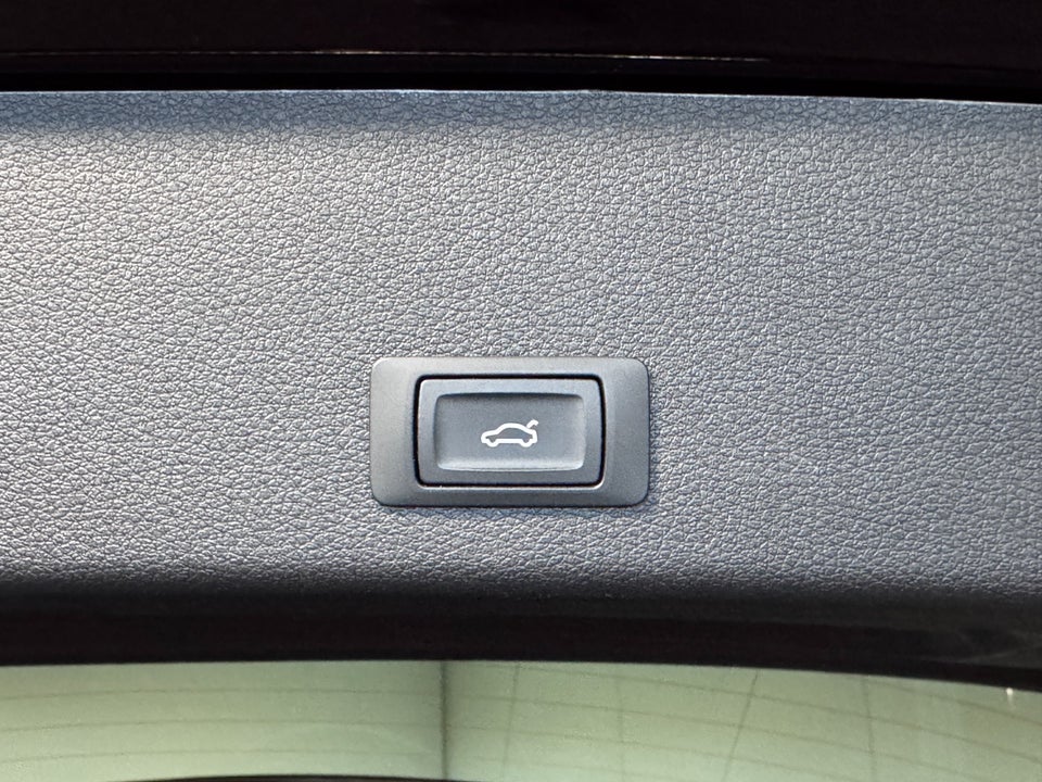 Audi e-tron 50 quattro 5d