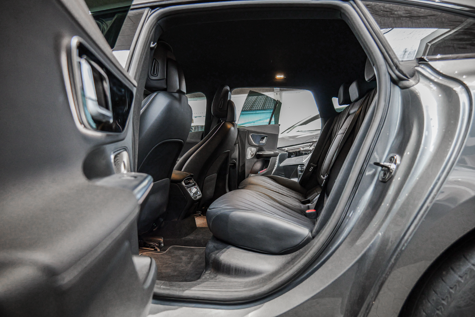 Mercedes EQE350 AMG Line 4d