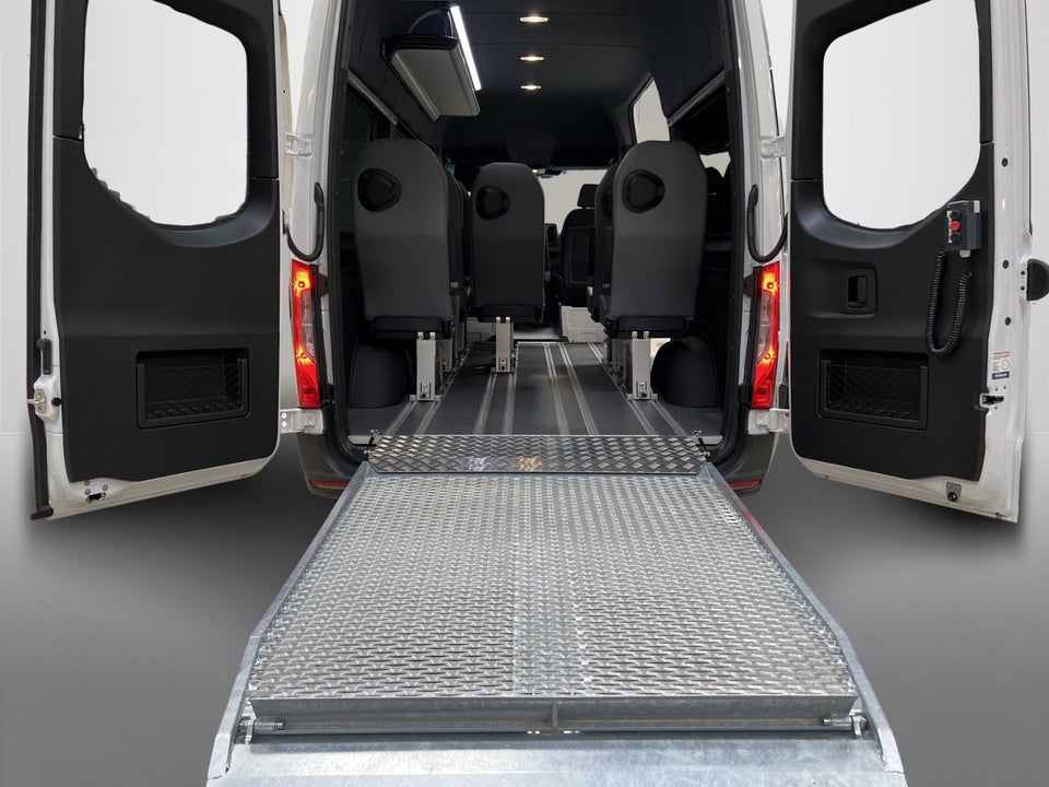 Mercedes Sprinter 317 2,0 CDi A2 Tourer aut. RWD