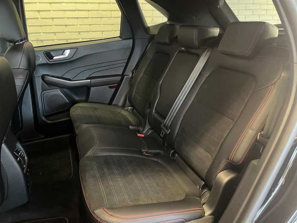 Ford Kuga 2,5 PHEV ST-Line X CVT 5d