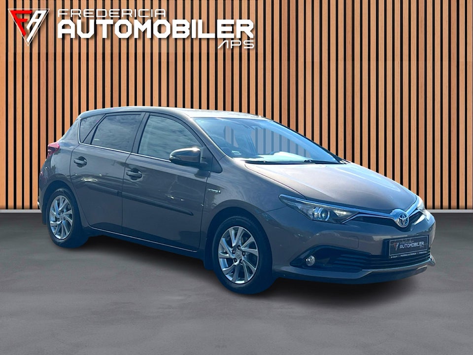 Toyota Auris 1,8 Hybrid H2 Comfort CVT 5d