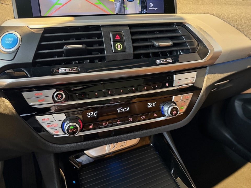 BMW iX3 Charged Impressive 5d