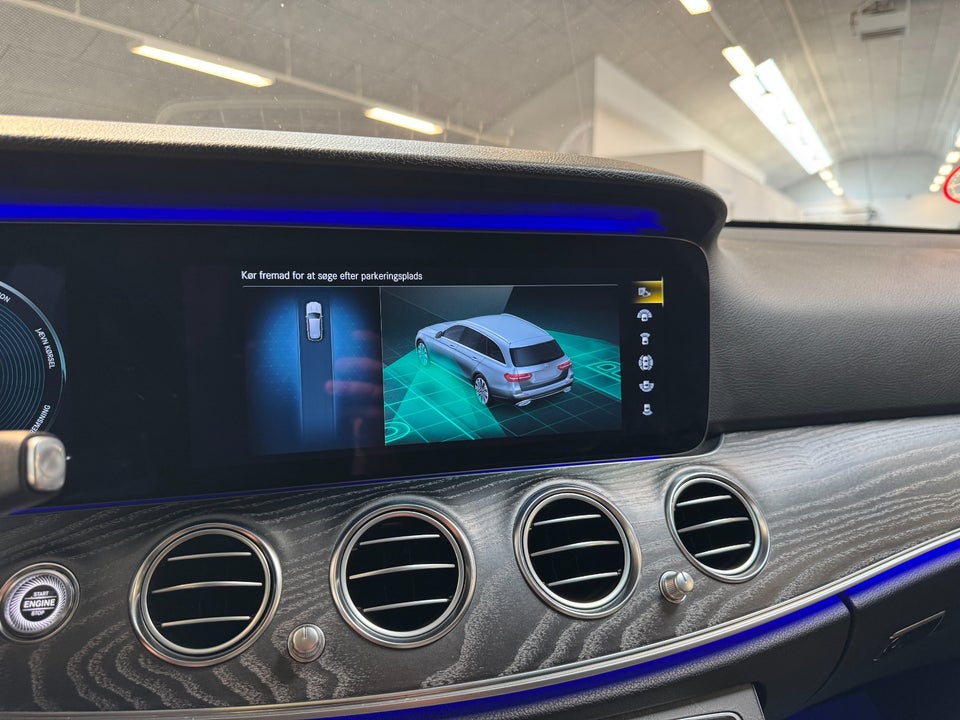 Mercedes E300 de 2,0 AMG Line stc. aut. 5d