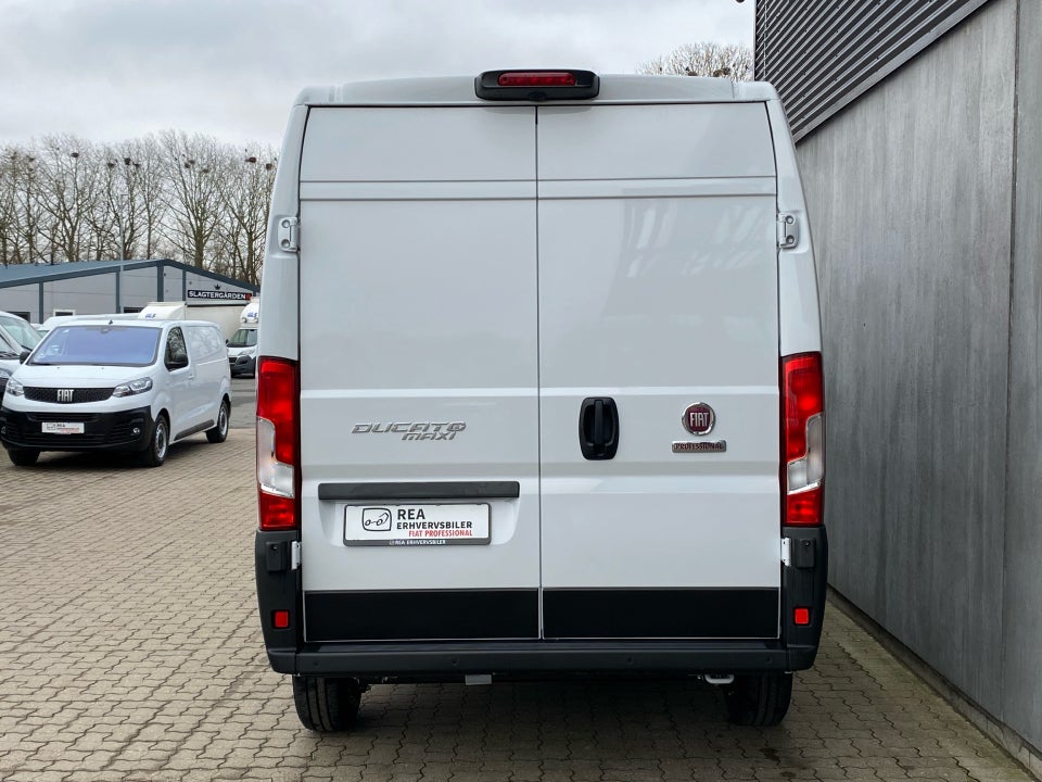 Fiat Ducato 35 Maxi 2,2 MJT 180 Kassevogn L2H2 Pro aut.