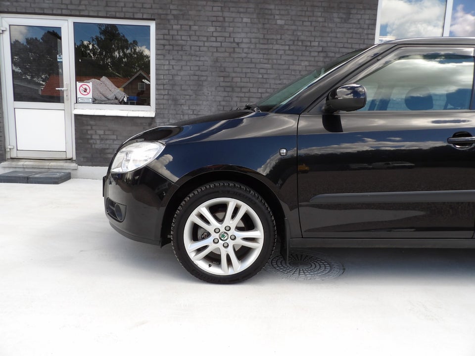 Skoda Fabia 1,6 16V Sport 5d