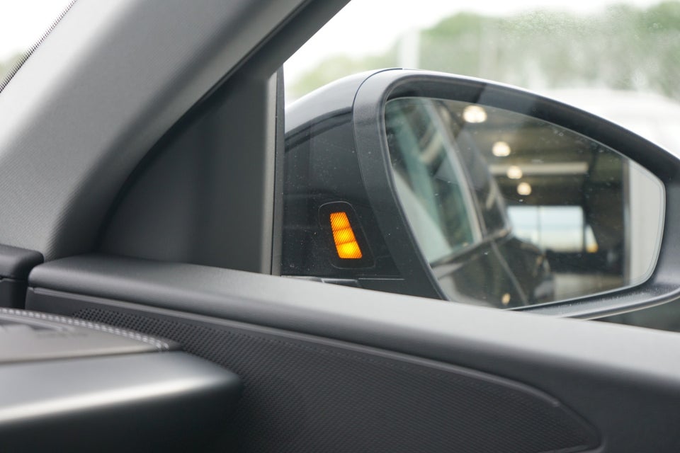 Audi Q6 e-tron S-line quattro 5d