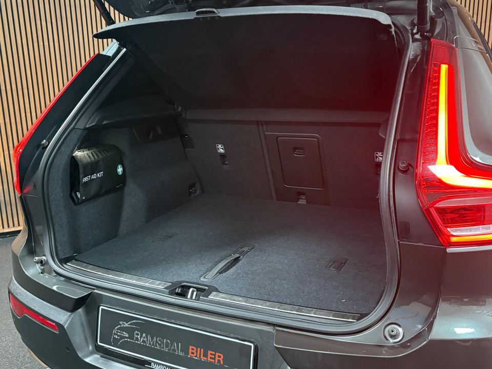 Volvo XC40 2,0 T5 247 Inscription aut. AWD 5d