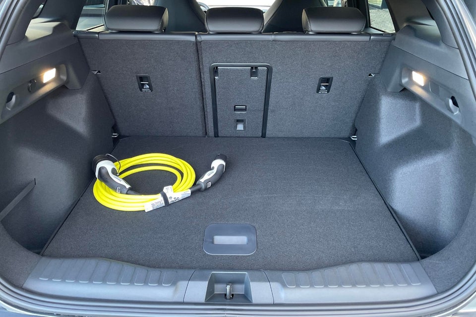 Ford Explorer 77 Premium Extended Range 5d