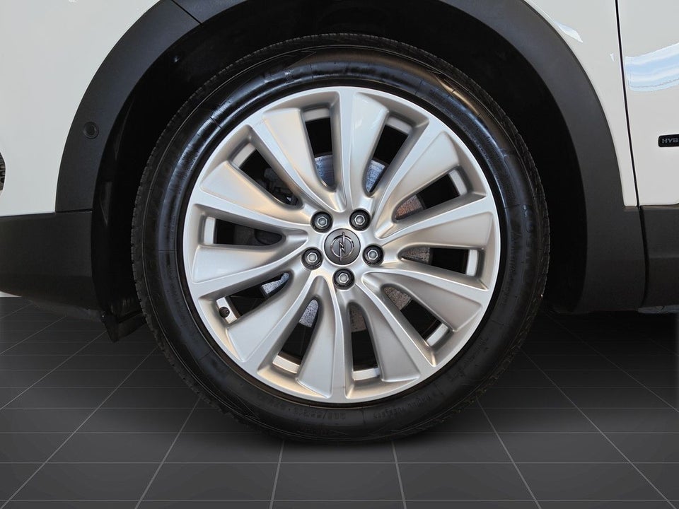 Opel Grandland X 1,6 Hybrid4 Ultimate aut. 5d