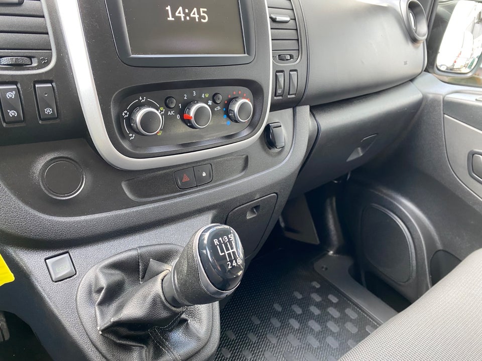 Renault Trafic T29 2,0 dCi 145 L2H1