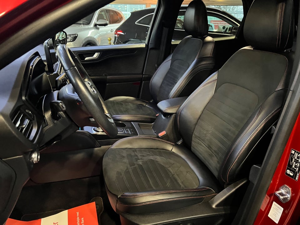 Ford Kuga 2,5 PHEV ST-Line X CVT 5d