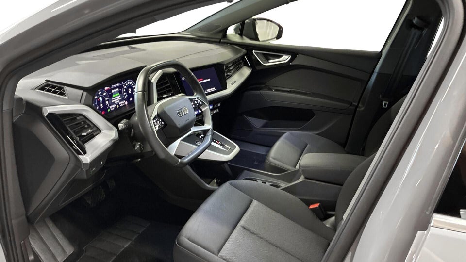 Audi Q4 e-tron 40 Attitude 5d
