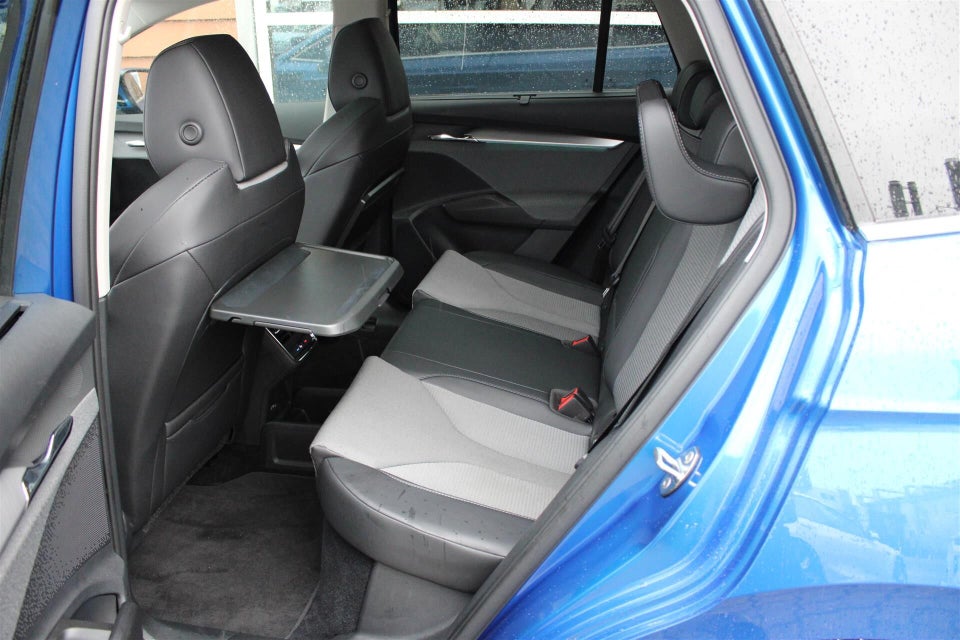 Skoda Enyaq 80 iV Loft 5d