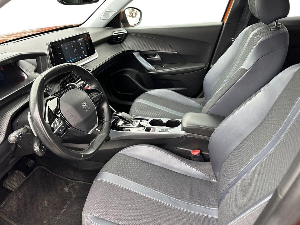 Peugeot 2008 1,5 BlueHDi 130 Allure Pack EAT8 5d