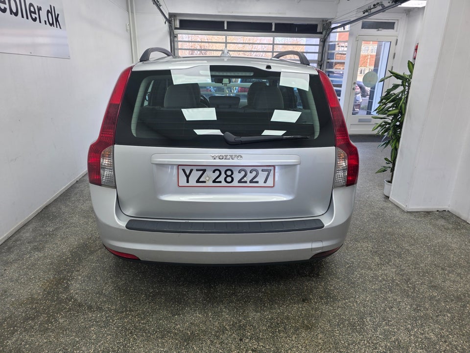 Volvo V50 1,8 Summum 5d