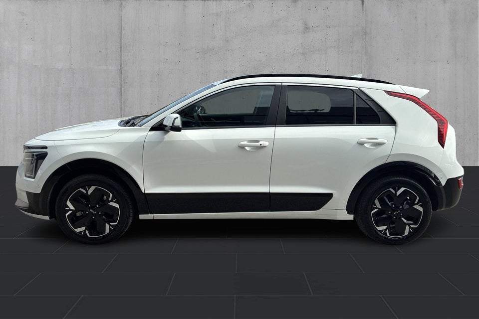 Kia Niro 64 EV Premium 5d
