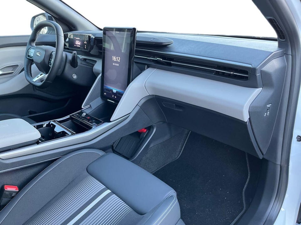 Ford Capri 77 Select Extended Range 5d