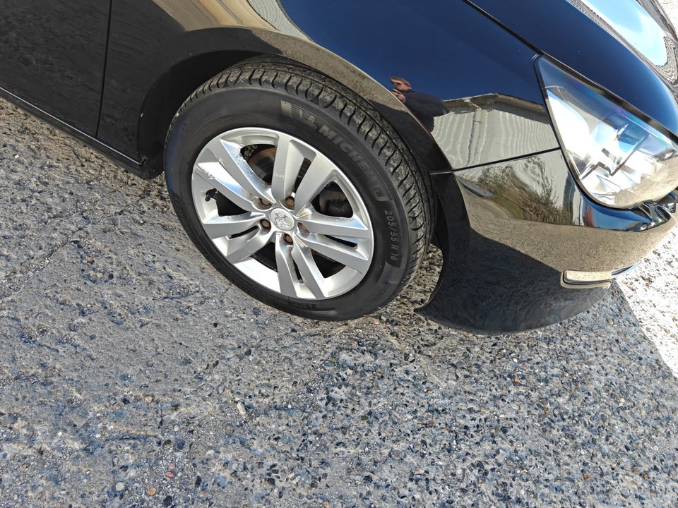 Peugeot 308 1,6 BlueHDi 120 Style SW 5d