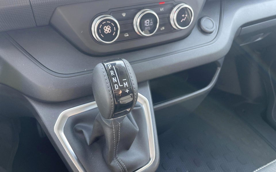 Nissan Primastar 2,0 dCi 150 L2H1 N-Connecta DCT Van