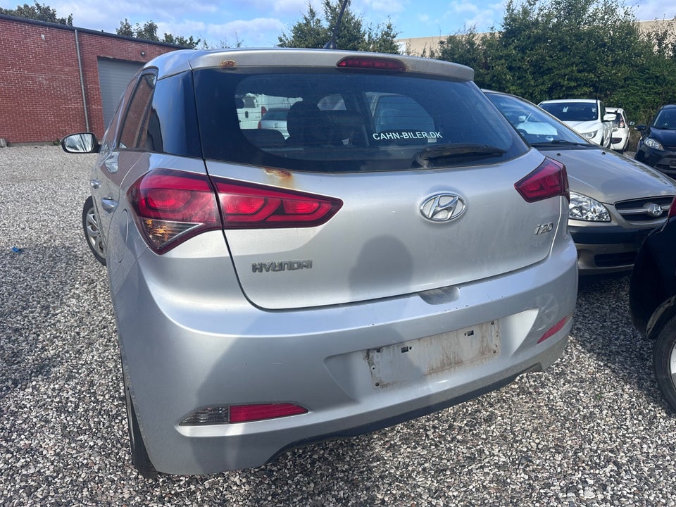 Hyundai i20 1,1 CRDi 75 Life 5d