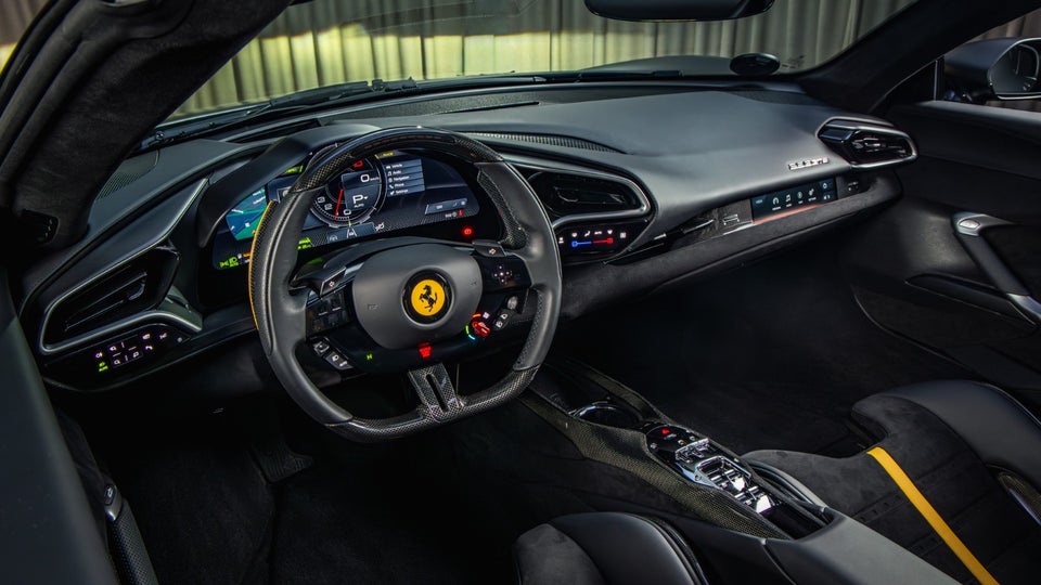Ferrari 296 GTS 2,9 DCT 2d