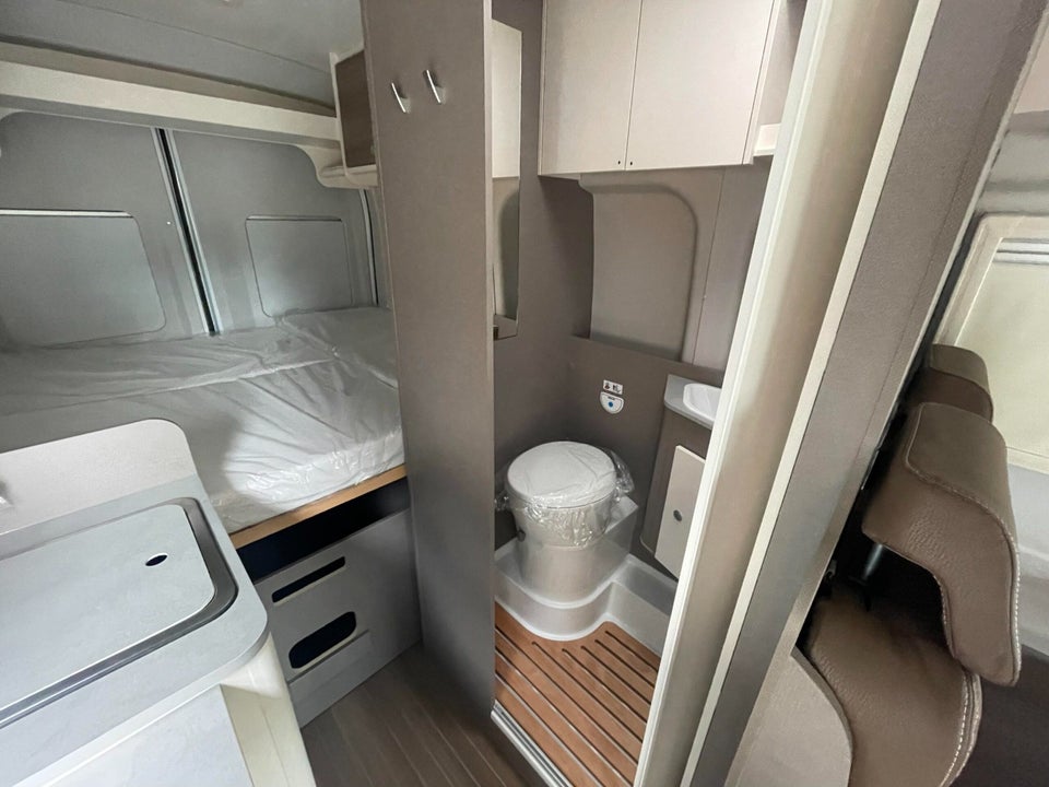 Etrusco CV600DF 2,0 aut. 4d