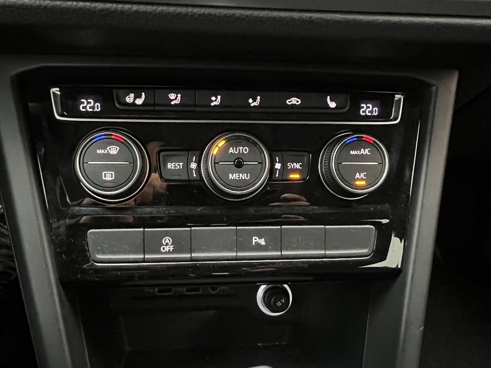 VW Touran 2,0 TDi 115 Comfortline DSG 7prs 5d