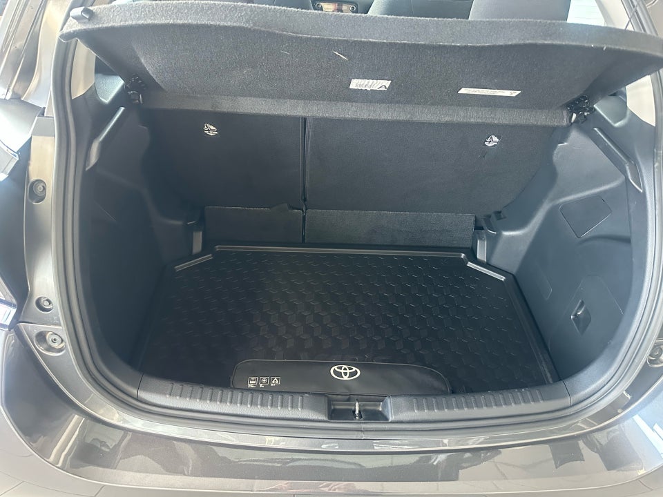 Toyota Yaris 1,5 Hybrid Essential Comfort e-CVT 5d