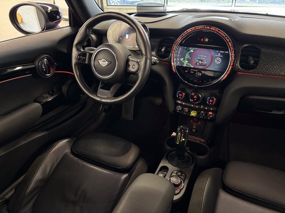 MINI Cooper SE Experience 3d