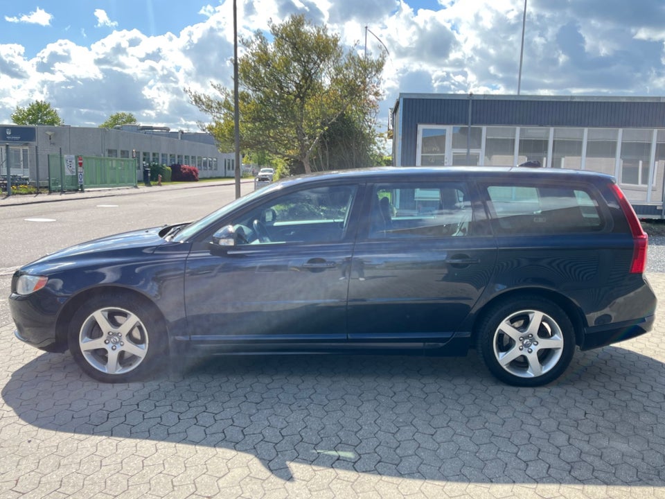 Volvo V70 3,2 Summum aut. 5d
