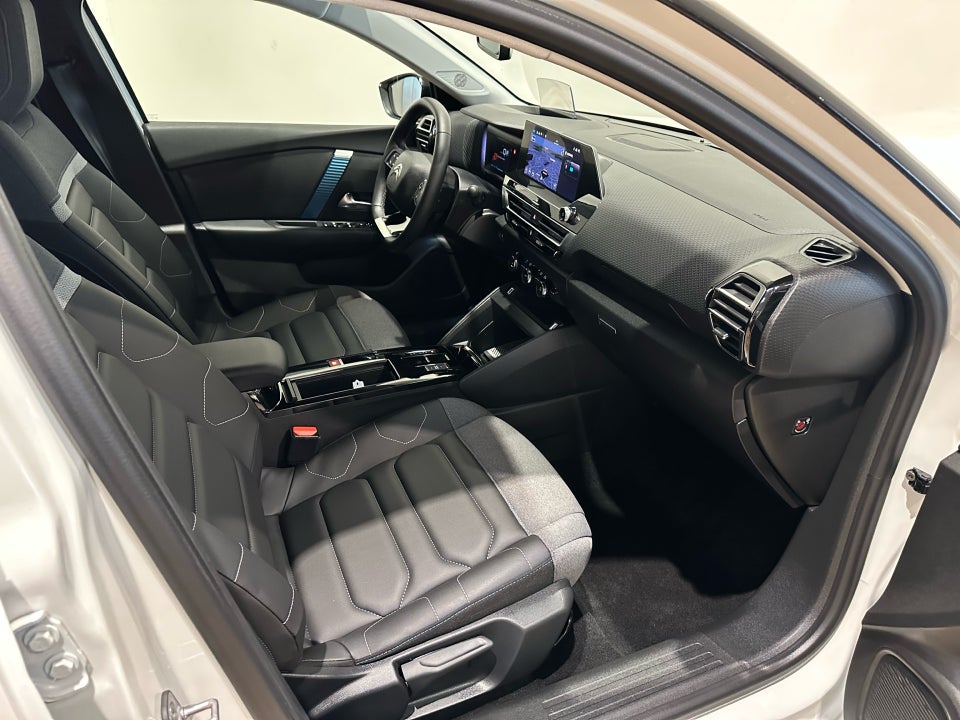 Citroën ë-C4 50 Shine 5d