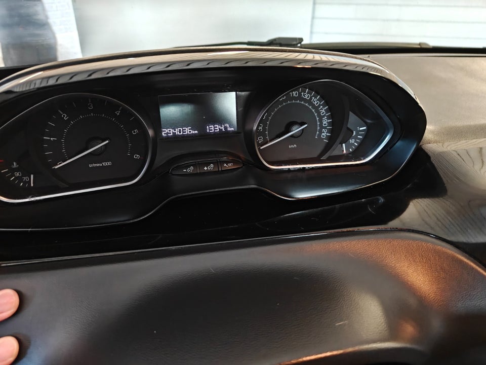 Peugeot 208 1,6 BlueHDi 100 Active+ 5d