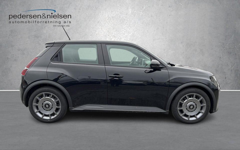 Renault 5 E-Tech 40 Evolution 5d