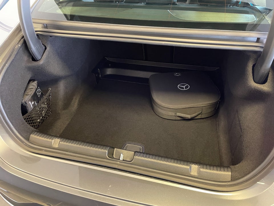 Mercedes EQE300 Electric Art 4d