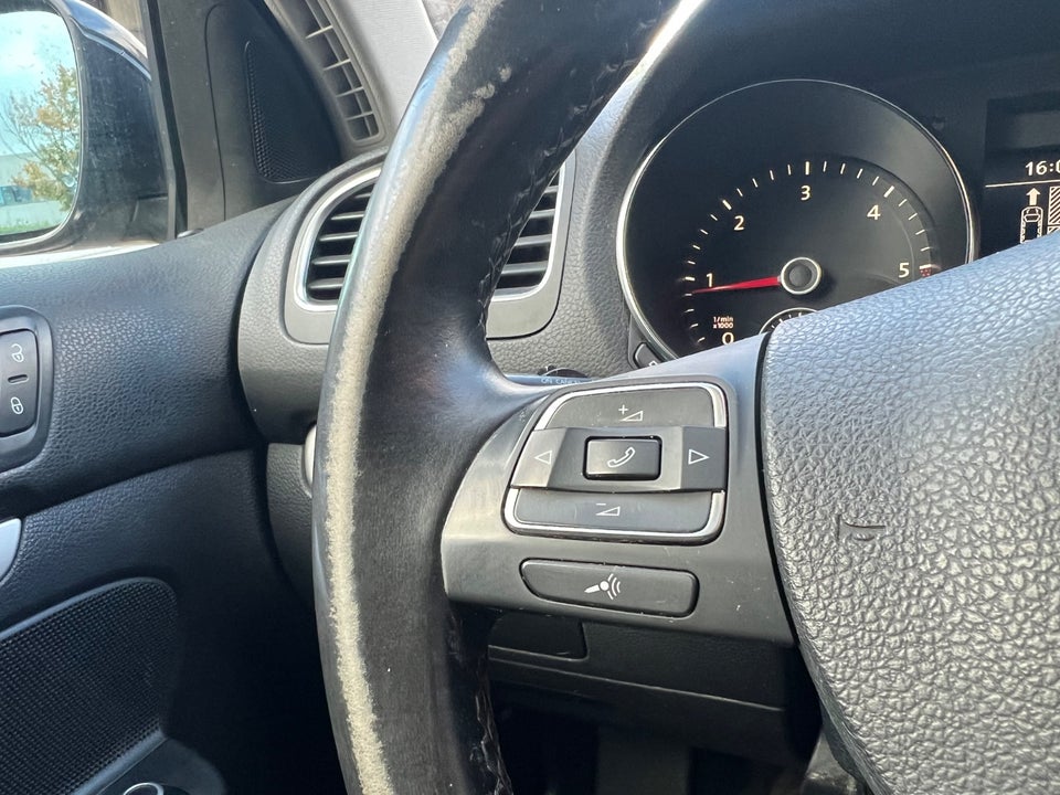 VW Golf VI 2,0 TDi 140 Highline Variant Van 5d