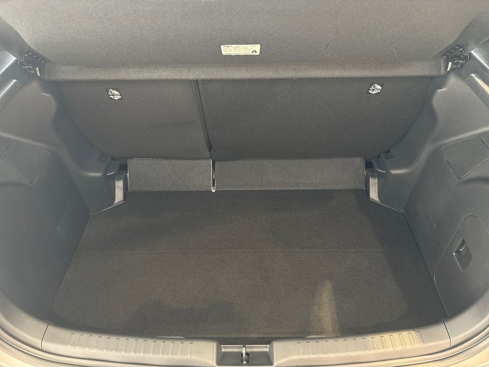 Toyota Yaris 1,5 Hybrid Style Comfort e-CVT 5d