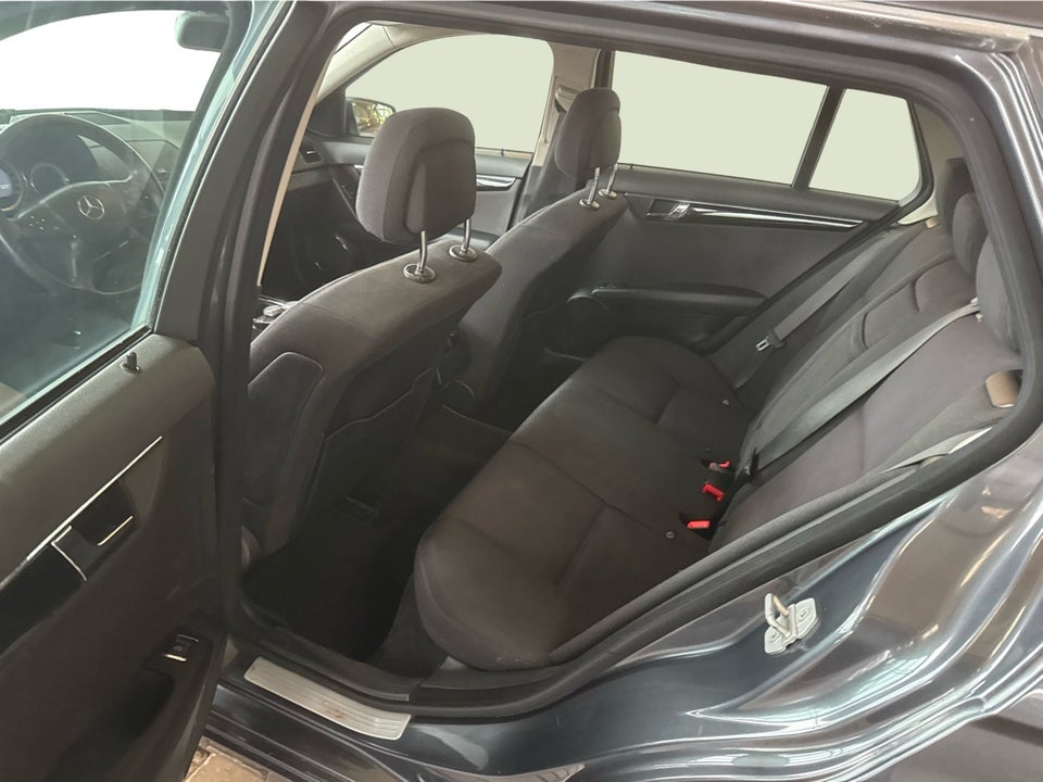 Mercedes C200 2,2 CDi Avantgarde stc. BE 5d