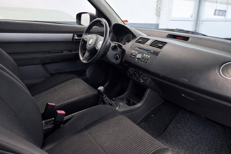 Suzuki Swift 1,5 GL-A 3d