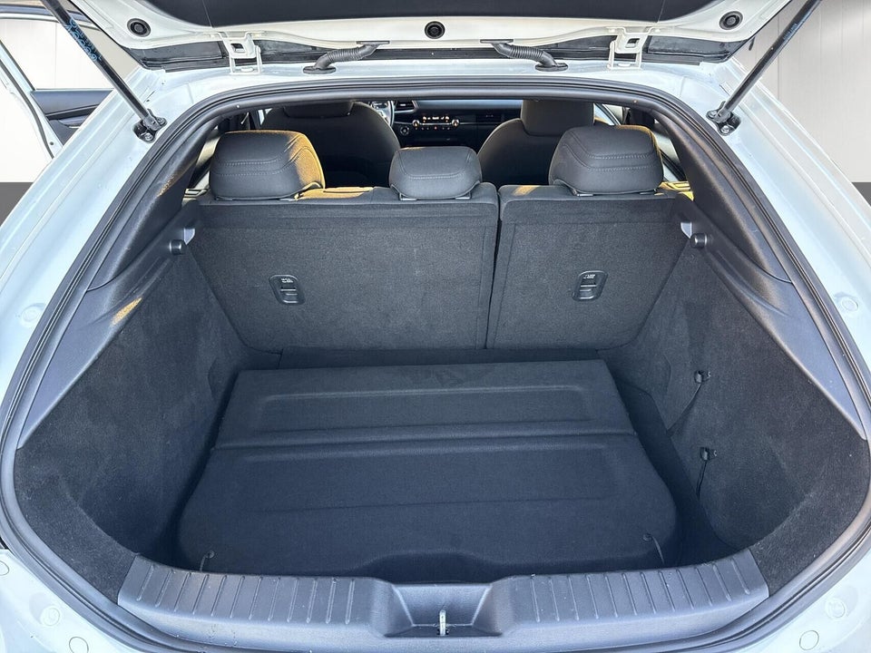 Mazda 3 2,0 SkyActiv-X 180 Sky Style aut. 5d