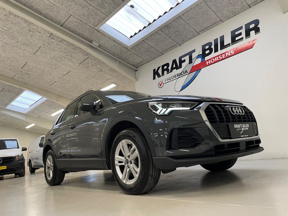 Audi Q3 45 TFSi e Attitude plus S-tr. 5d