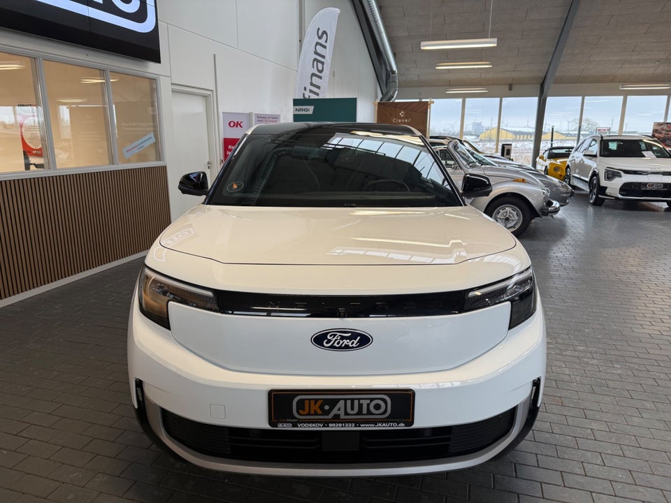 Ford Explorer 82 Premium Extended Range 5d