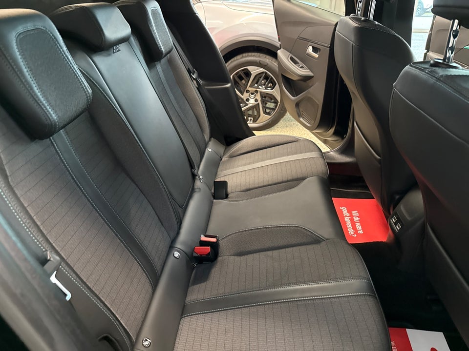 Peugeot 208 1,2 PureTech 100 Platin Pack 5d